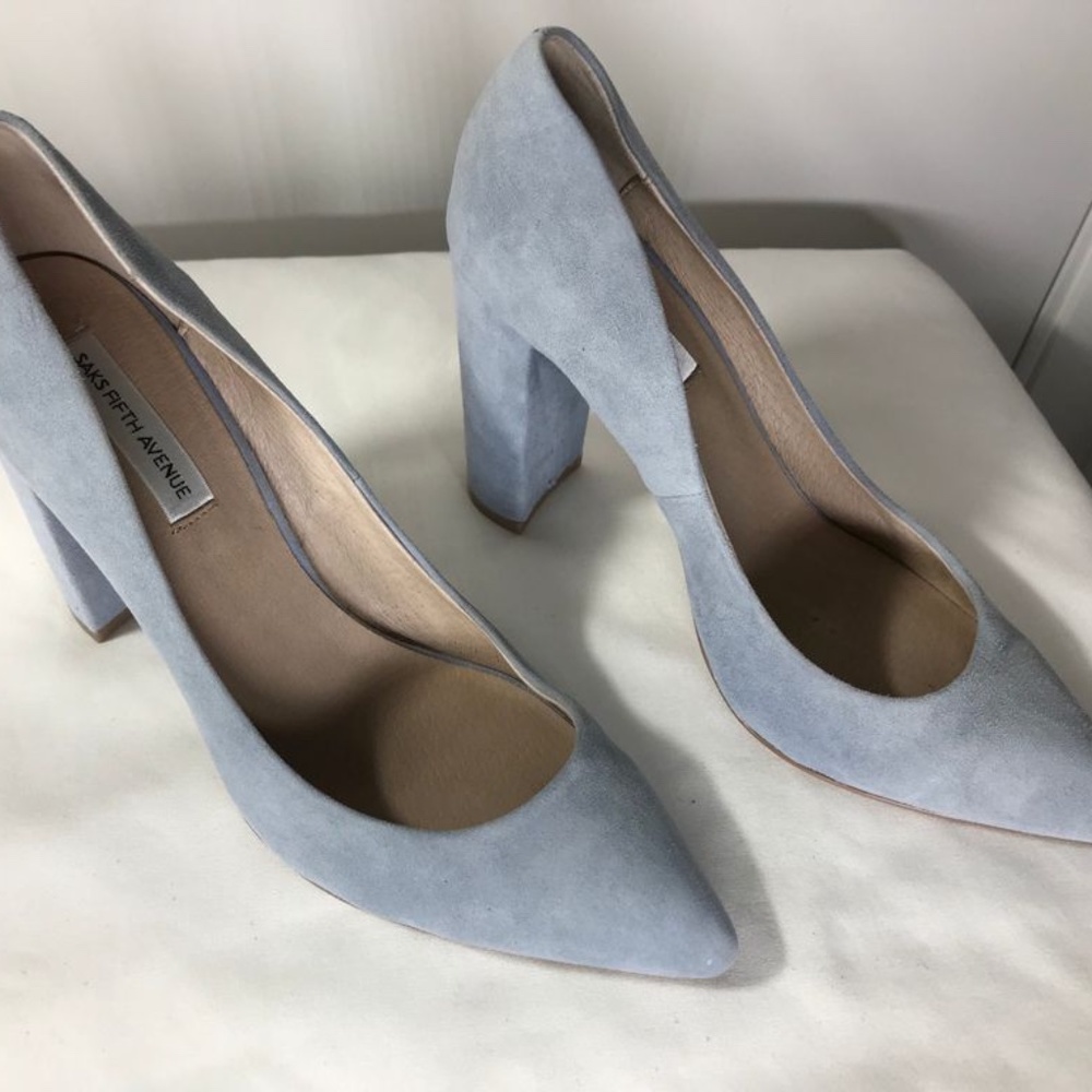 SAKS FIFTH AVE- Suede Pumps